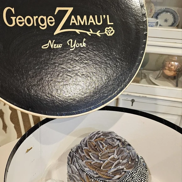 RARE Vintage George Zamau'l Couture Hat - Picture 3 of 9